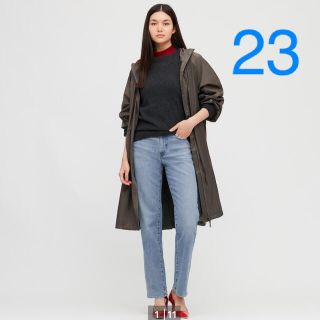 ユニクロ(UNIQLO)の新品　ユニクロ　スリムストレートハイライズジーンズ(デニム/ジーンズ)