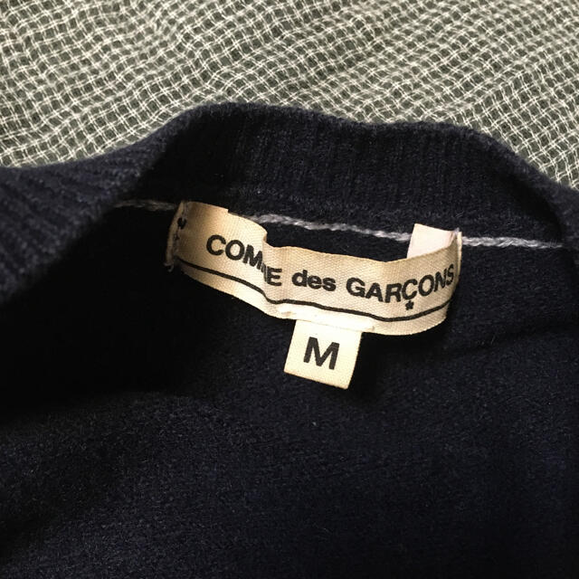 COMME des GARCONS(コムデギャルソン)の【お値下げ中】コムデギャルソン　カーディガン レディースのトップス(カーディガン)の商品写真