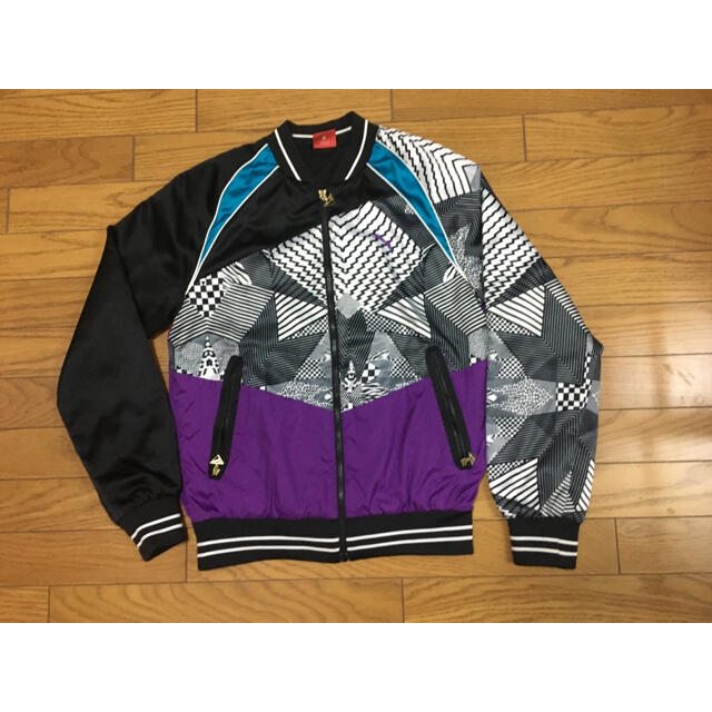 PUMA(プーマ)の中古プーマ総柄ブルゾンＸＳ〜Ｍジャージ　スレありクレイジー柄 メンズのジャケット/アウター(その他)の商品写真