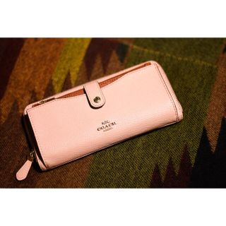 コーチ(COACH)の【お値下げ中】✴︎coach コーチ　長財布　財布　ピンク(長財布)