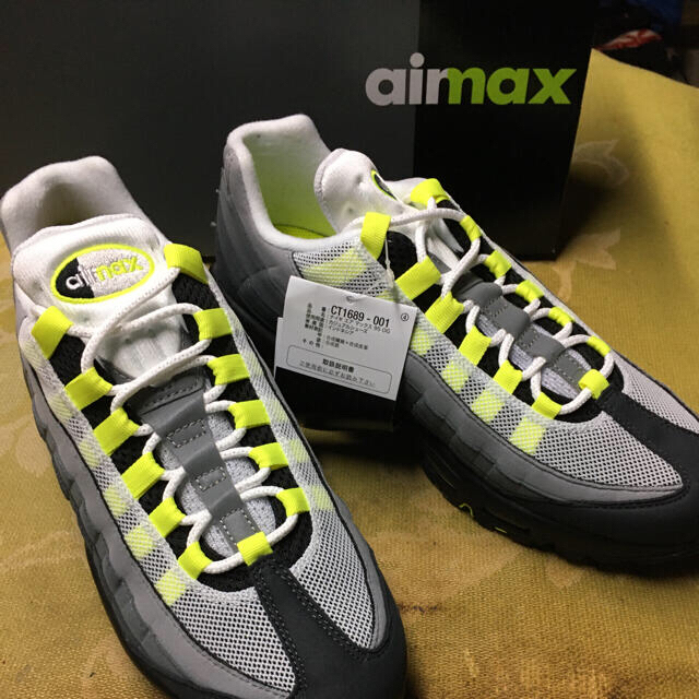 NIKE(ナイキ)のNIKE AIR MAX95 OG NEON  26.5cm メンズの靴/シューズ(スニーカー)の商品写真