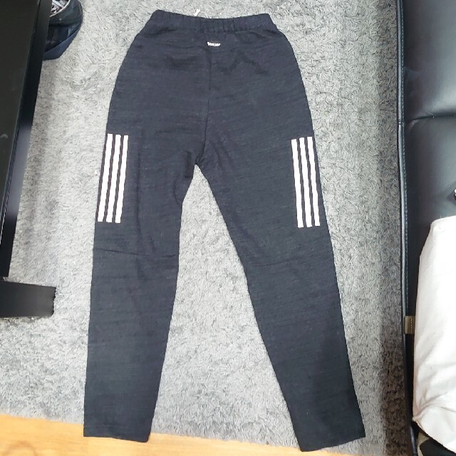 adidas(アディダス)のadidas アディダス スエットパンツ 160 未使用 キッズ/ベビー/マタニティのキッズ服男の子用(90cm~)(パンツ/スパッツ)の商品写真