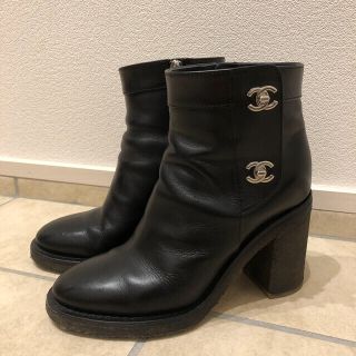 シャネル(CHANEL)のシャネル　ターンロック　ショートブーツ(ブーツ)