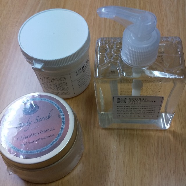 MARKS&WEB(マークスアンドウェブ)のMARKS&WEB スクラブとハンドソープ、SABON スクラブ 使用期限切れ コスメ/美容のボディケア(ボディスクラブ)の商品写真