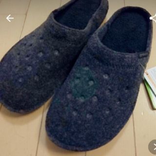 クロックス(crocs)のcrocs スリッパ グレー 25~26cm(スリッパ/ルームシューズ)