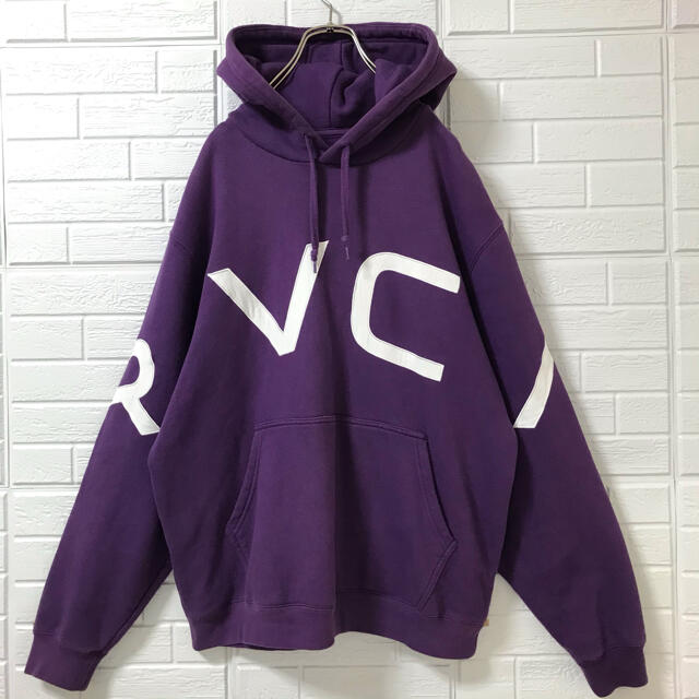 RVCA(ルーカ)のルーカ プルオーバー パーカー 紫 ビッグロゴ メンズのトップス(パーカー)の商品写真