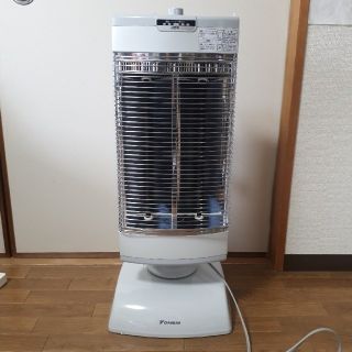 ダイキン(DAIKIN)の暖房機  ダイキン セラムヒート (電気ヒーター)