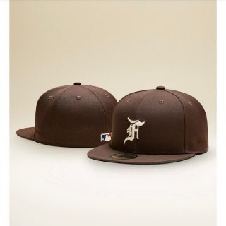 ニューエラー(NEW ERA)のニューエラ フィアオブゴッド 茶色(キャップ)