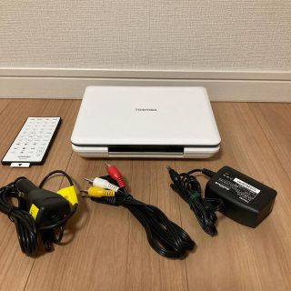 トウシバ(東芝)のsintarou_3様専用ポータブルDVDプレーヤーREGZASD-P710SW(DVDプレーヤー)