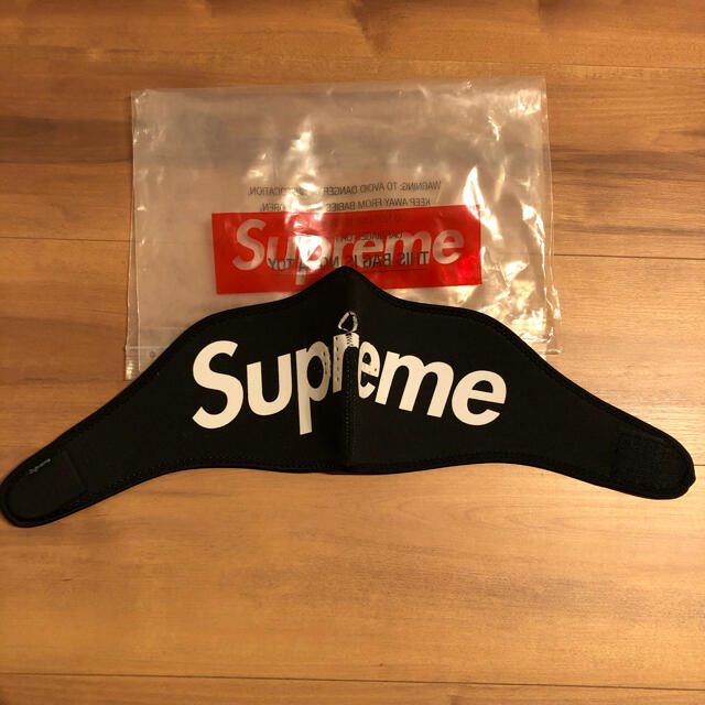 Supreme Neoprene Face Mask 14aw