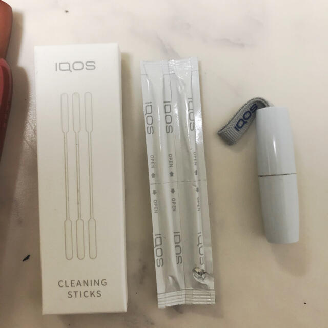 IQOS(アイコス)の中古 iQOS3 レッド メンズのファッション小物(タバコグッズ)の商品写真