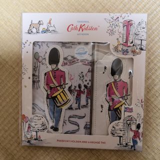 キャスキッドソン(Cath Kidston)の【新品】キャスキッドソン☆パスポートホルダー＆ラゲッジタグ(旅行用品)