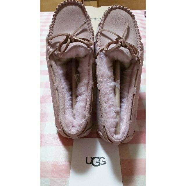 スリッポン/モカシン早い者勝ち！新品 送料無料 JP24   UGG ダコタ  ピンククリスタル