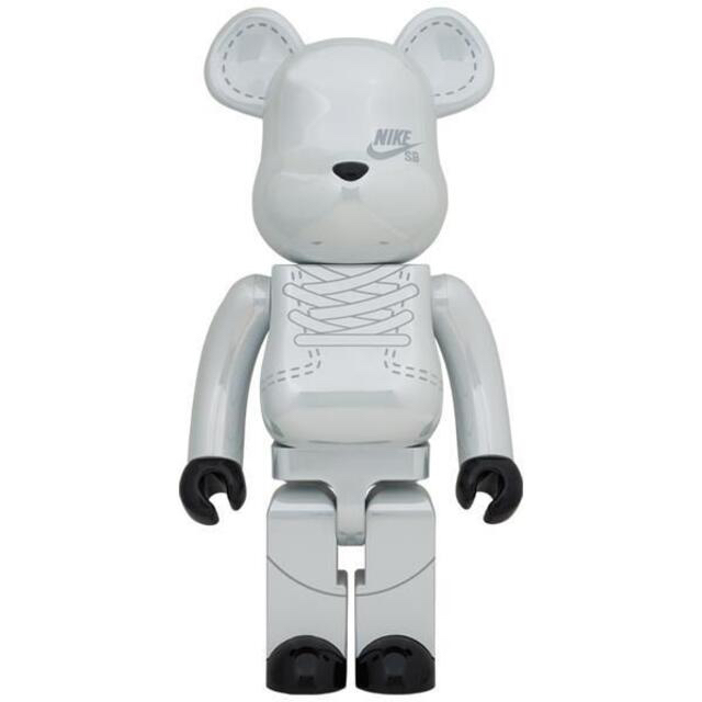 MEDICOM TOY(メディコムトイ)の新品未開封-BE@RBRICK NIKE SB 2020 WHITE 1000％ エンタメ/ホビーのおもちゃ/ぬいぐるみ(その他)の商品写真