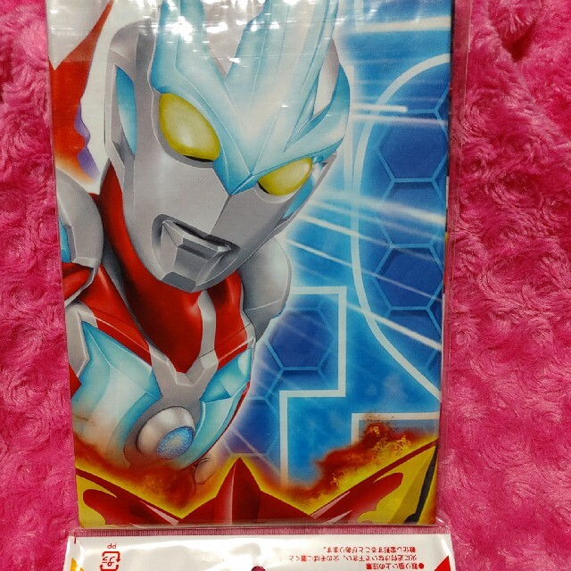 BANDAI(バンダイ)のウルトラヒーローズ　レジャーシート インテリア/住まい/日用品のキッチン/食器(弁当用品)の商品写真