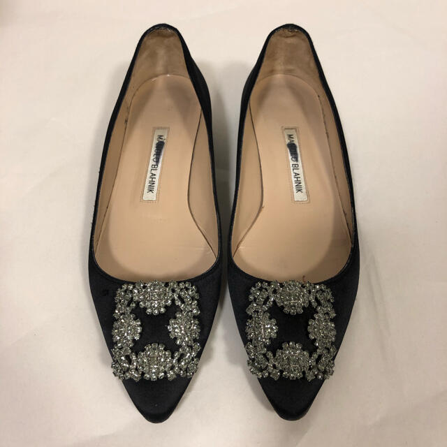 珍しい MANOLO BLAHNIK マノロブラニク ハンギシ 黒 フラット 37