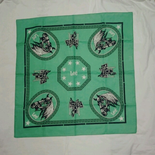 Lee(リー)のLee☆バンダナ緑 レディースのファッション小物(バンダナ/スカーフ)の商品写真