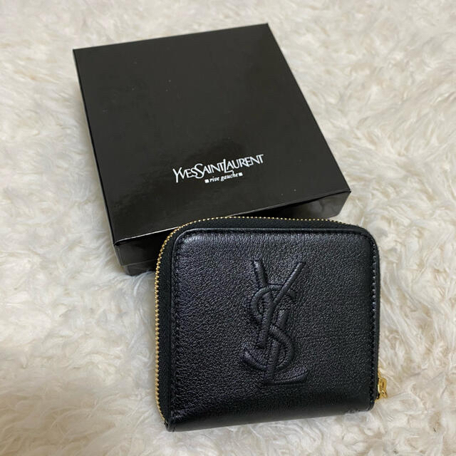 Yves Saint Laurent Beaute(イヴサンローランボーテ)のYSL二つ折り財布 レディースのファッション小物(財布)の商品写真