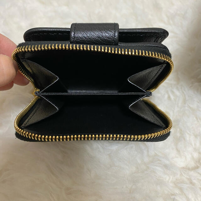 Yves Saint Laurent Beaute(イヴサンローランボーテ)のYSL二つ折り財布 レディースのファッション小物(財布)の商品写真