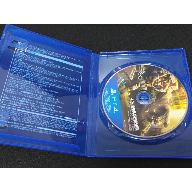 PlayStation4(プレイステーション4)の【送料込】十三機兵防衛圏 PS4 エンタメ/ホビーのゲームソフト/ゲーム機本体(家庭用ゲームソフト)の商品写真