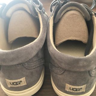 UGG - UGG レザー スニーカー グレー 本革 24 23.5 23の通販 by ... UGG レザー スニーカー グレー 本革 24 23.5 23
