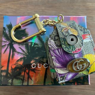 グッチ(Gucci)のGUCCI AirPods series1 美品(ヘッドフォン/イヤフォン)