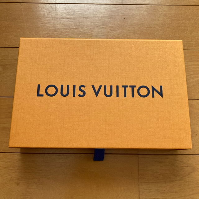 LOUIS VUITTON(ルイヴィトン)のルイヴィトン　空箱 レディースのバッグ(ショップ袋)の商品写真