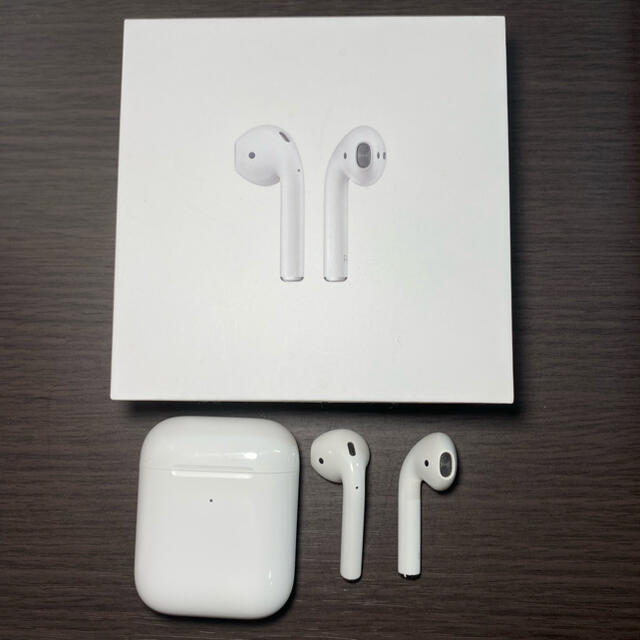 AirPods 第二世代 ワイヤレス充電対応ケース 中古 国内正規品 大人の上質 7679円