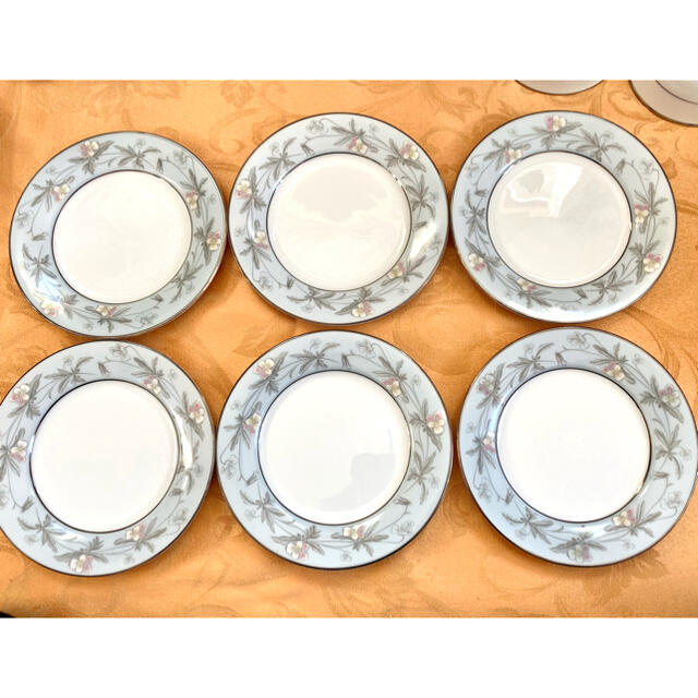 Noritake(ノリタケ)のNORITAKE  皿6枚セット インテリア/住まい/日用品のキッチン/食器(食器)の商品写真