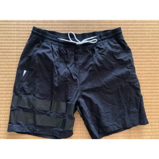 ノンネイティブ(nonnative)のHurley x Nonnative ショートパンツ/ブラック/サイズL/送料込(ショートパンツ)