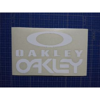 オークリー(Oakley)のカッティングシート加工(アクセサリー)