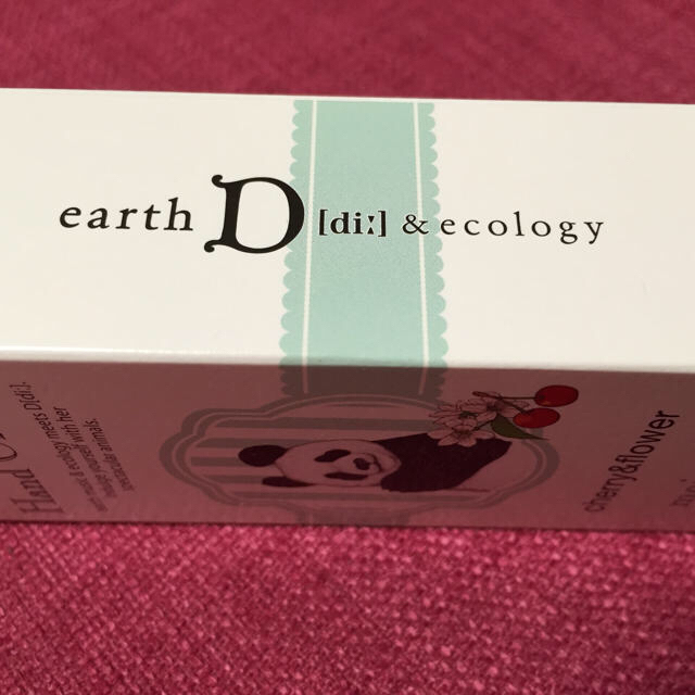 earth music & ecology(アースミュージックアンドエコロジー)のハンドクリーム♡ コスメ/美容のボディケア(ハンドクリーム)の商品写真