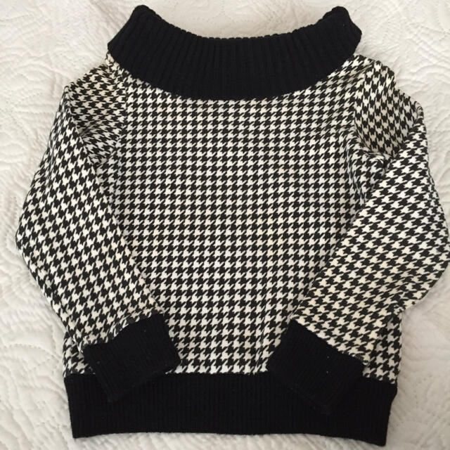 BeBe(ベベ)のBeBe  タートルネック  トレーナー 140 キッズ/ベビー/マタニティのキッズ服女の子用(90cm~)(その他)の商品写真