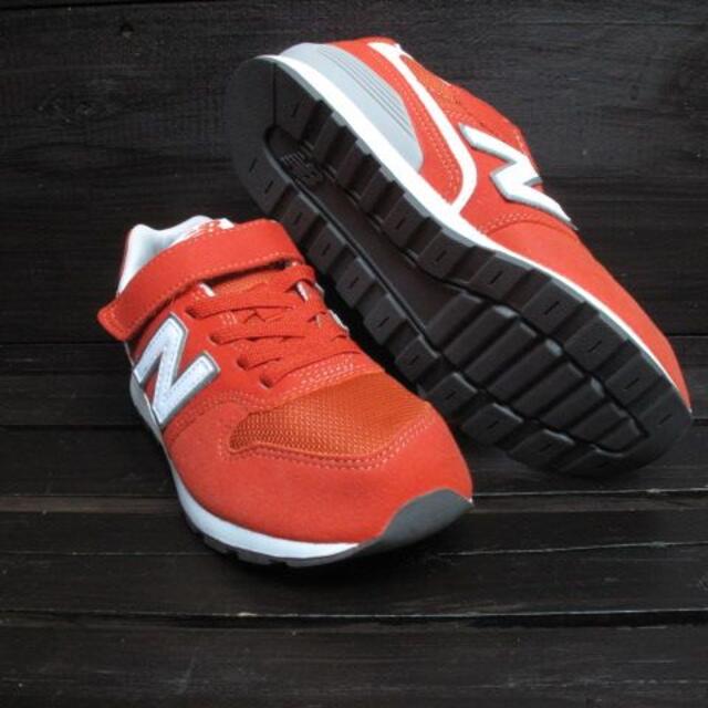 New Balance(ニューバランス)の新品　ニューバランス　22.0 キッズ/ベビー/マタニティのキッズ靴/シューズ(15cm~)(スニーカー)の商品写真