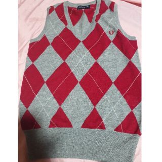 FRED PERRY - フレッドペリーのベストの通販 by ポンポンポン shop