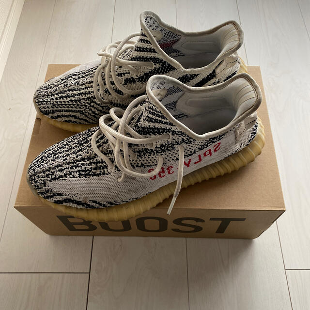 yezzyboost 350 v2 ゼブラ