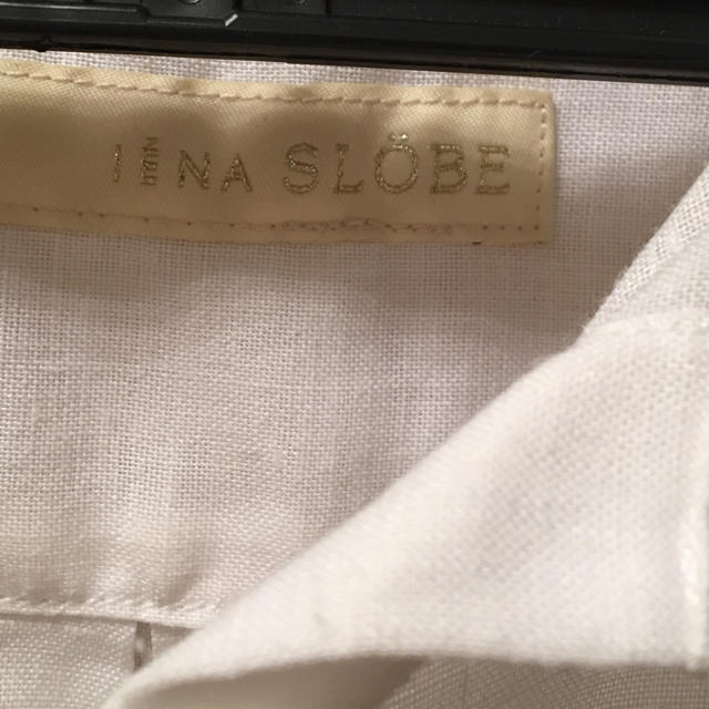 SLOBE IENA(スローブイエナ)のIＥNA ＳＬＯBＥリネン白シャツ レディースのトップス(シャツ/ブラウス(長袖/七分))の商品写真