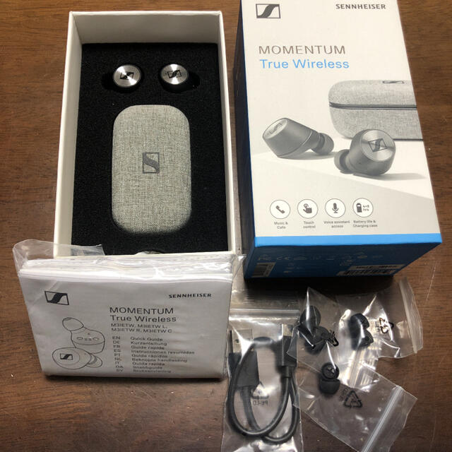 SENNHEISER(ゼンハイザー)のSAKURA様専用　MOMENTUM True Wireless スマホ/家電/カメラのオーディオ機器(ヘッドフォン/イヤフォン)の商品写真