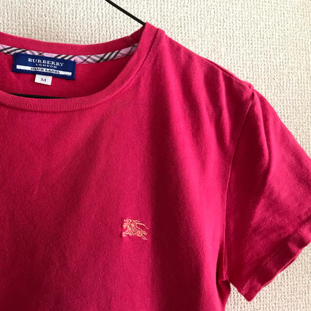 BURBERRY(バーバリー)のBURBERRY パッションピンク レディースのトップス(Tシャツ(半袖/袖なし))の商品写真