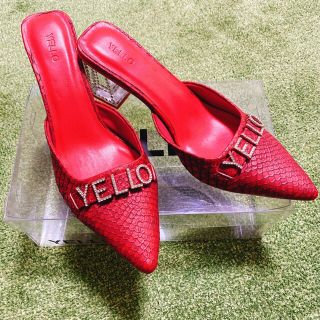 YELLO Red sandal(サンダル)