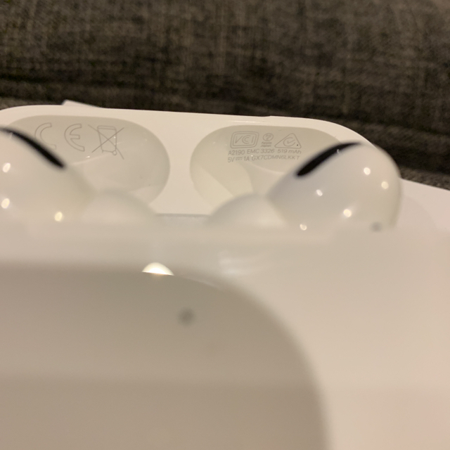 apple AirPods pro ジャンク品　箱付き