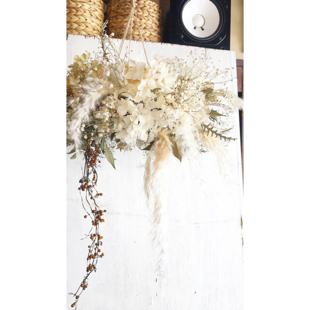 〜White antique wreath〜アンティークフライングリース
