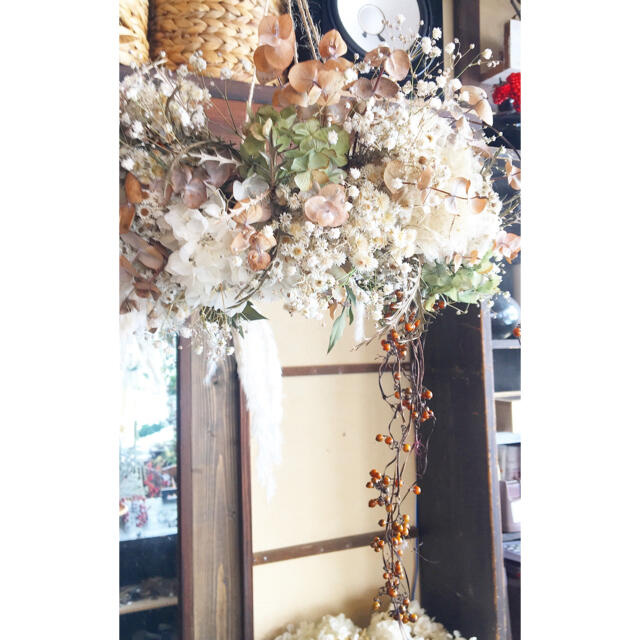 〜White antique wreath〜アンティークフライングリース
