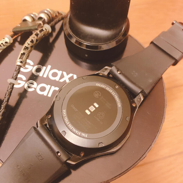 Galaxy(ギャラクシー)のSAMSUNG GEAR S3 FRONTIER メンズの時計(腕時計(デジタル))の商品写真