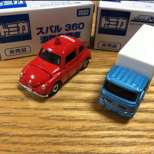 Takara Tomy(タカラトミー)の非売品　トミカ　スバル360 消防指揮車　UDトラックス　コンドル エンタメ/ホビーのおもちゃ/ぬいぐるみ(ミニカー)の商品写真
