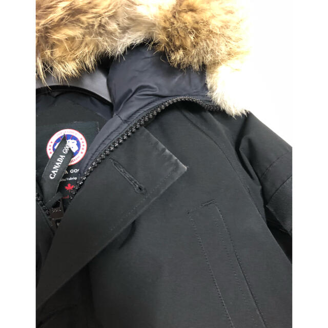 CANADA GOOSE(カナダグース)のまみた様専用　カナダグース　ラブラドール　ボンバージャケット　s レディースのジャケット/アウター(ダウンジャケット)の商品写真