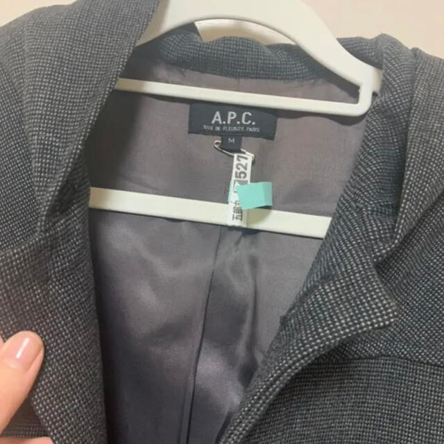 A.P.C(アーペーセー)の✴︎APC フード付きコート　グレー　Mサイズ メンズのジャケット/アウター(チェスターコート)の商品写真