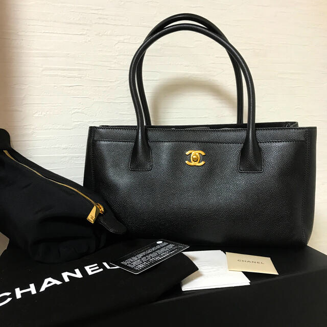 ????⭐️購入決まりました。CHANEL⭐️エグゼクティブトート⭐️????