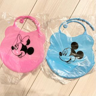 ディズニー(Disney)のミニー& ミッキー  シリコン　エプロン(お食事エプロン)