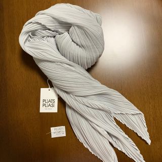 プリーツプリーズイッセイミヤケ(PLEATS PLEASE ISSEY MIYAKE)の【美品です❗️】PLEATS PLEASE プリーツプリーズ　ストール(ストール/パシュミナ)